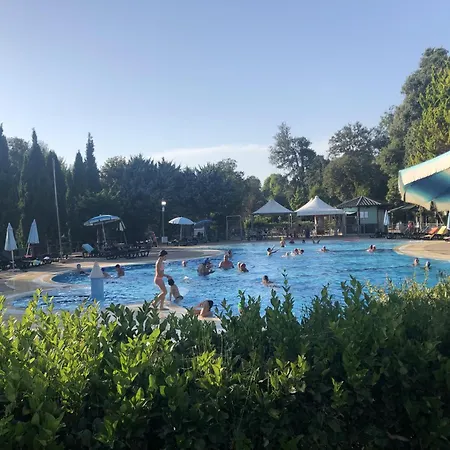 Campsitechalet In Near Sea Incl Airco 샬레 비아레지오